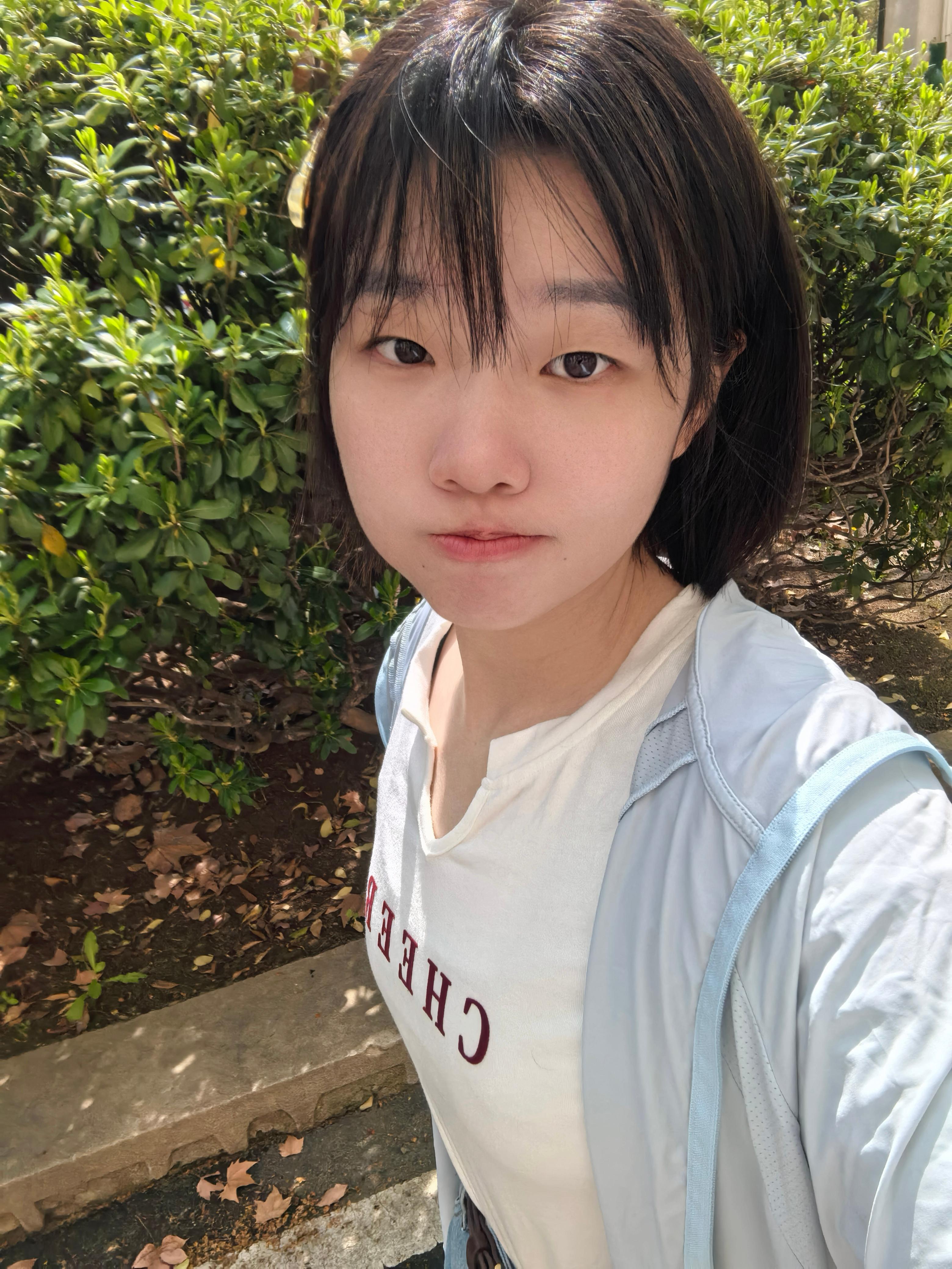 诗人头像