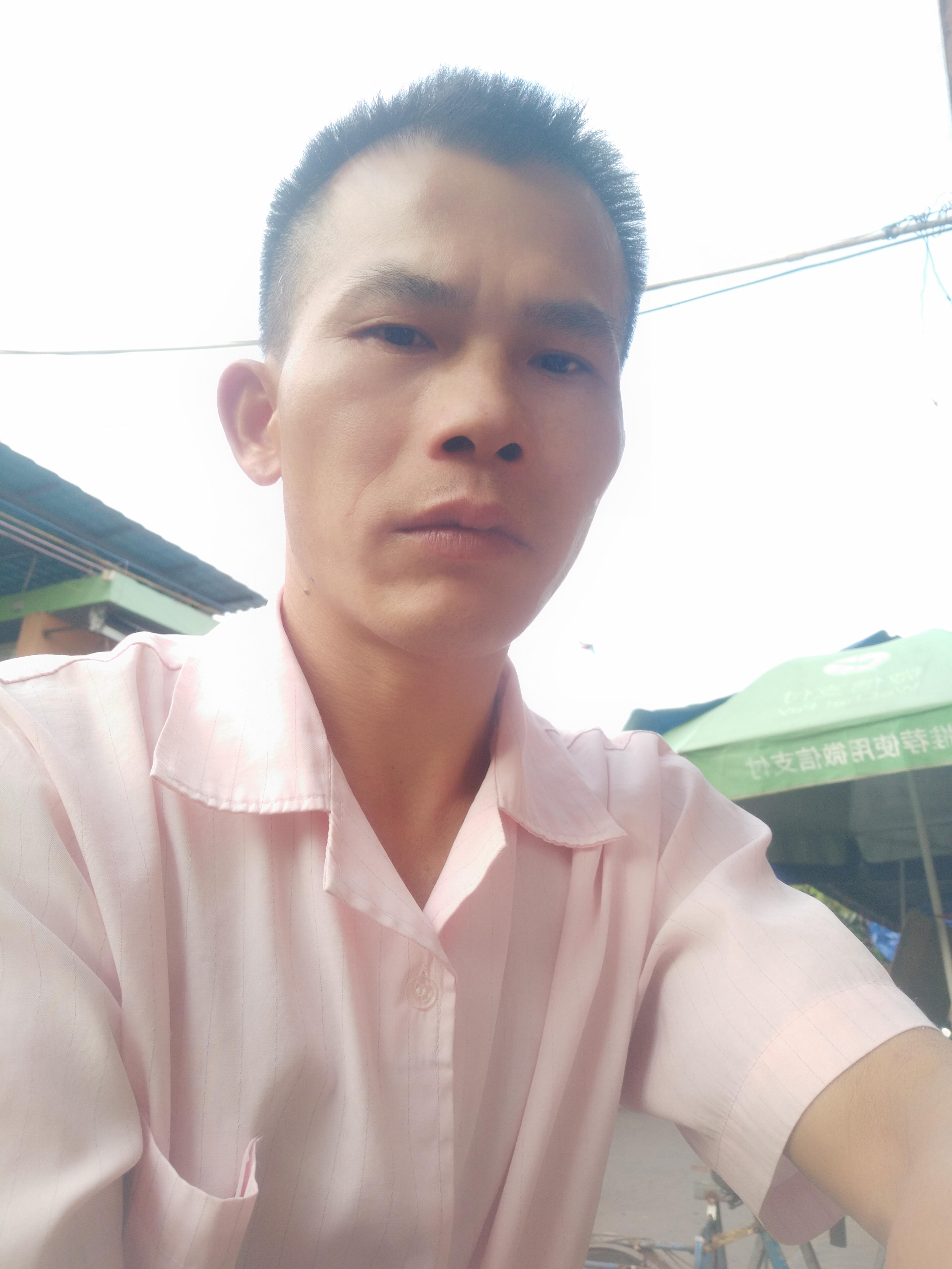 诗人头像