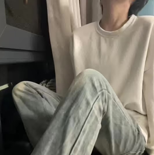 诗人头像