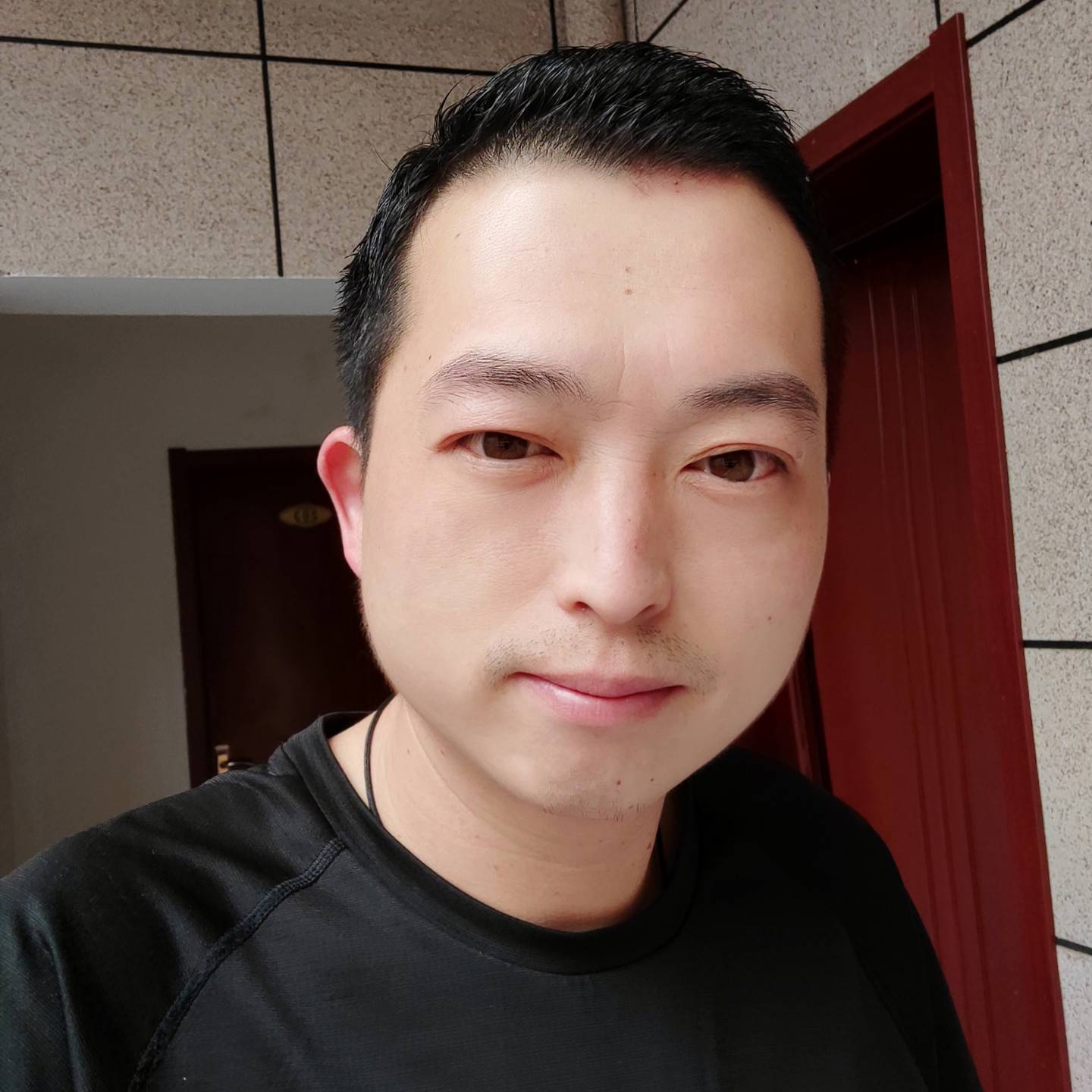 诗人头像