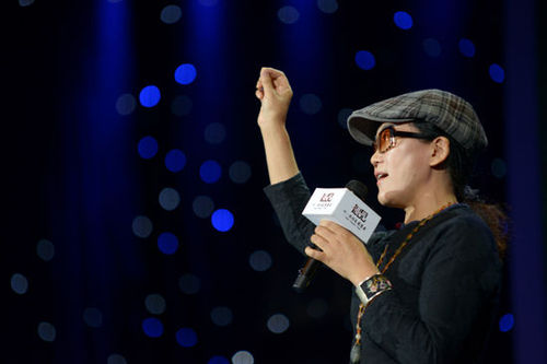 赵丽华在拙见“多元的力量”演讲活动现场