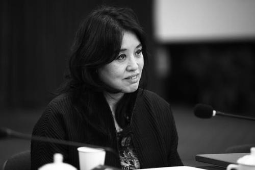 “最接近阿赫玛托娃”的女诗人牵手北师大