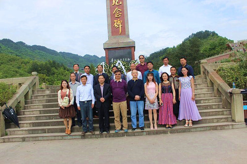 15155874894322302_副本