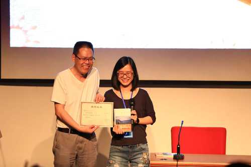 给长沙图书馆赠书