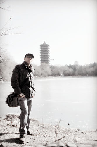 张后在北大校园2016年_副本