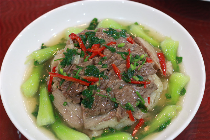 高山牧场、牛羊成群；山峦起伏，麦浪翻涌。这里有古城风貌，有草原风情，更有吃不完的美食。赏奇台美景之余，敬请参加奇台县“迎中秋、庆十一”诗歌征稿活动！获奖诗人可赴新疆奇台参加“迎中秋、庆十一”诗歌朗诵会，亲自观赏美景、品尝美食，往返交通及食宿费用由主办方承担！<a href="http://www.zgshige.cn/c/2016-08-10/1622271.shtml" target="_blank">点击此处查看投稿方式</a>