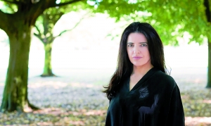 土耳其诗人马图尔说，她试图用写诗来“舒缓”库尔德人在战争中遭受的苦难。