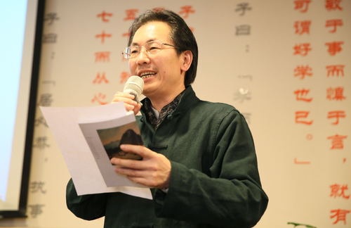字里行间诗会嘉宾王桂林在读诗杨子摄影