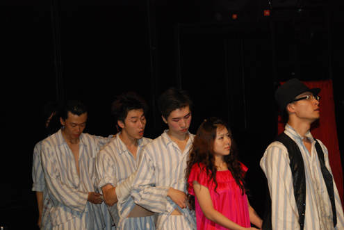 4d1db09506e5a4ea29b9c&000