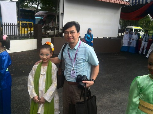 马来北塔与小演员