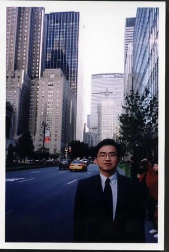 北塔在纽约第五道