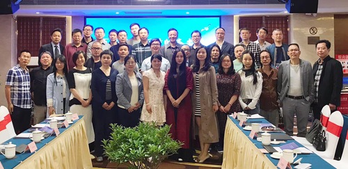 参会部分诗人合影