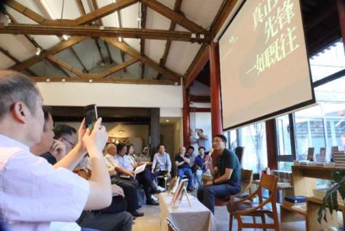 5b9f661da07aeccb4a01313e_640