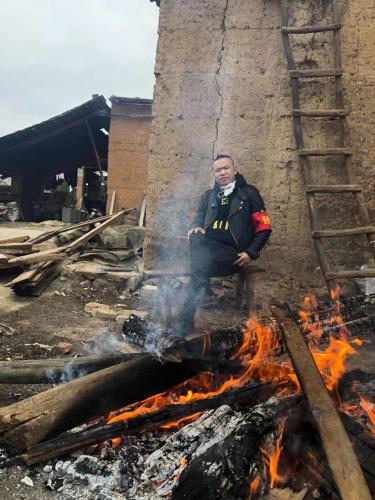 冬天，参与防疫堵卡