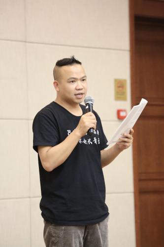 朗诵会王单单