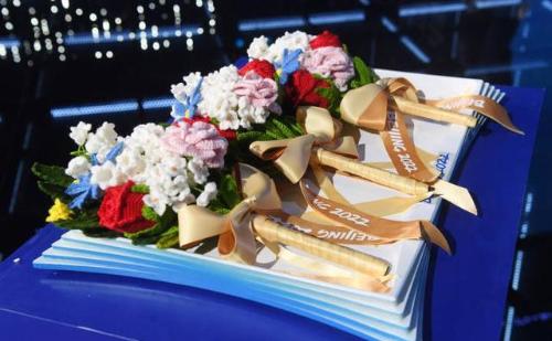 d833c895d143ad4bac3afc05b1d8f7a6a60f06c6_副本