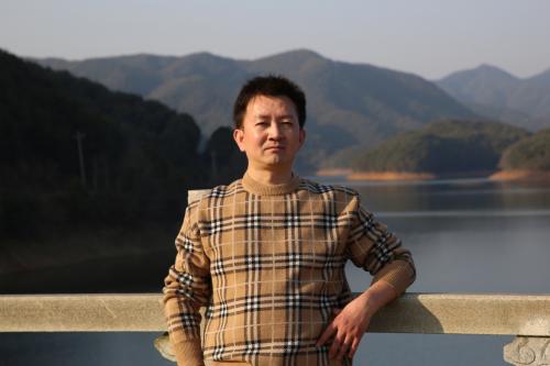毕中林