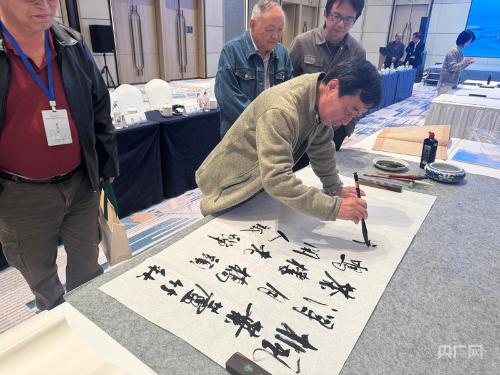 6a01bc7fb8b7a176320922634984431011